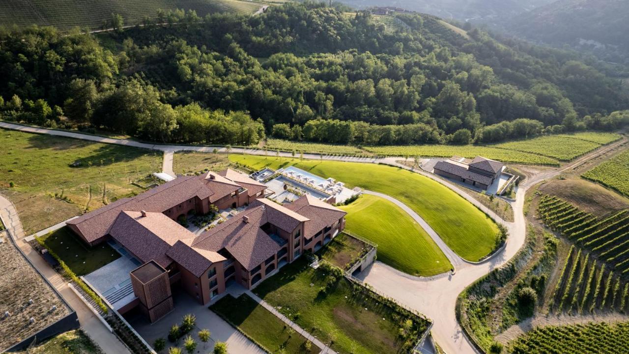Casa Di Langa Hotel 5*